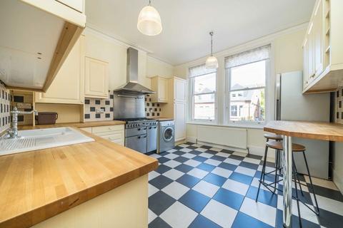 4 bedroom maisonette for sale, Brunswick Road, Kingston Upon Thames KT2