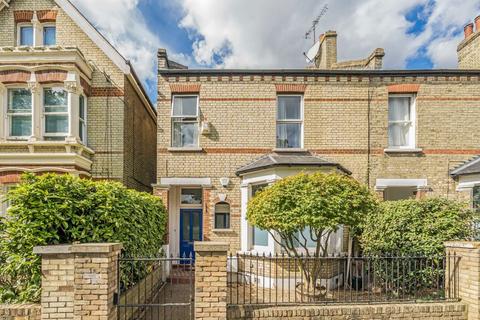 2 bedroom maisonette for sale, Fairfield West, Kingston Upon Thames KT1