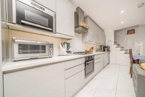 2 bedroom house for sale, Osborne Road, Kingston Upon Thames KT2