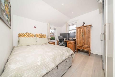 2 bedroom house for sale, Osborne Road, Kingston Upon Thames KT2