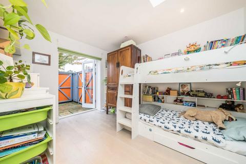 2 bedroom house for sale, Osborne Road, Kingston Upon Thames KT2