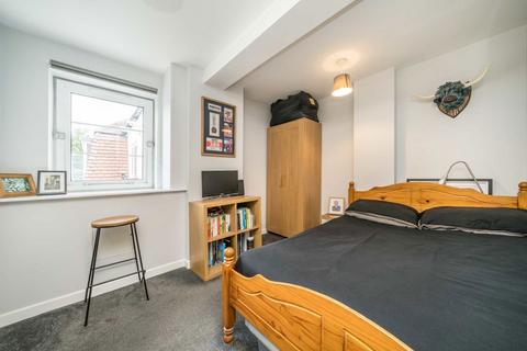 1 bedroom flat for sale, Springfield Road, Kingston Upon Thames KT1