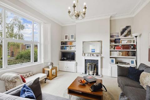 2 bedroom flat for sale, Anglesea Road, Kingston Upon Thames KT1