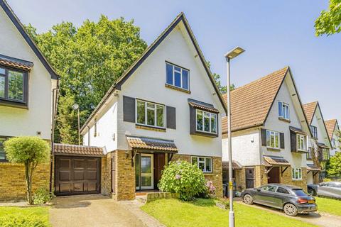 5 bedroom detached house for sale, Warbank Lane, Kingston Upon Thames KT2