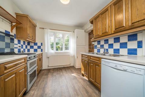 2 bedroom flat for sale, Wilmer Crescent, Kingston Upon Thames KT2