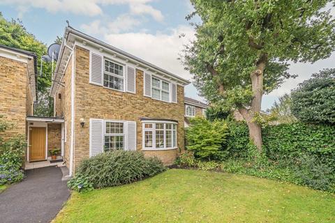 4 bedroom detached house for sale, Cotswold Close, Kingston Upon Thames KT2