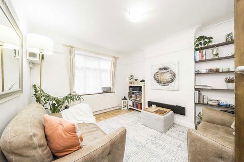 2 bedroom flat to rent, Knights Park, Kingston Upon Thames KT1