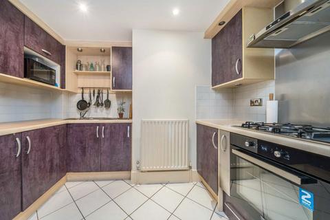 2 bedroom flat for sale, Wadbrook Street, Kingston Upon Thames KT1