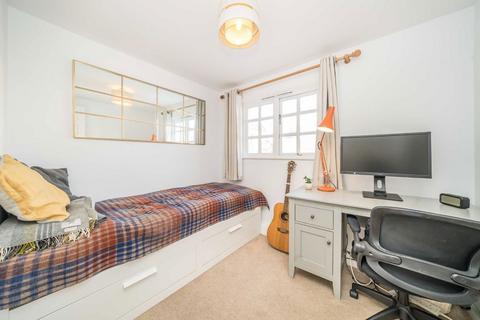 2 bedroom flat to rent, Beaufort Road, Kingston Upon Thames KT1