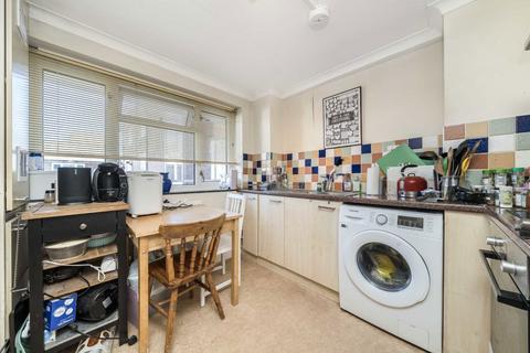 2 bedroom flat to rent, Haylett Gardens, Kingston Upon Thames KT1