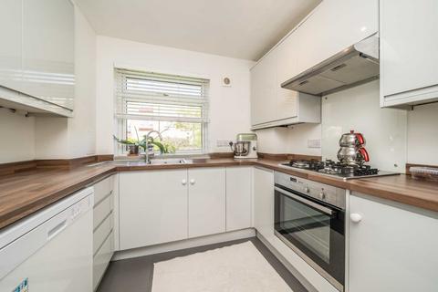 2 bedroom flat for sale, New Road, Kingston Upon Thames KT2