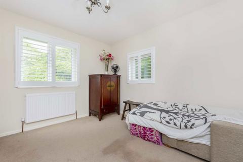 2 bedroom house for sale, Haygreen Close, Kingston Upon Thames KT2