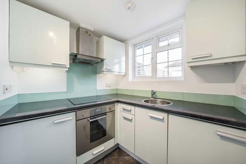 2 bedroom flat for sale, The Triangle, Kingston Upon Thames KT1