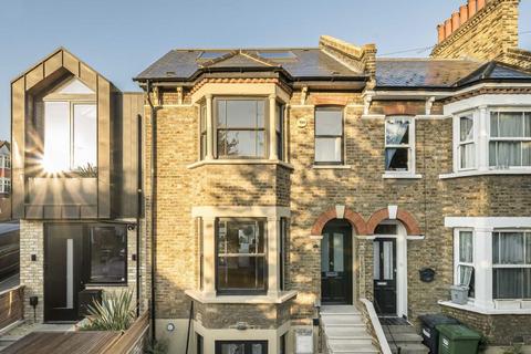 4 bedroom terraced house to rent, Ermine Road, London SE13