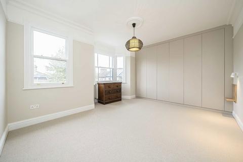 4 bedroom terraced house to rent, Ermine Road, London SE13