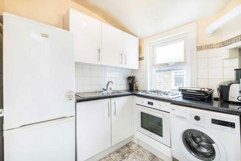 2 bedroom flat to rent, Brownhill Road, London SE6