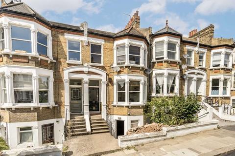 2 bedroom flat to rent, Tressillian Road, London SE4