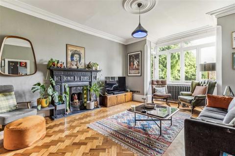 1 bedroom flat for sale, Micheldever Road, London SE12