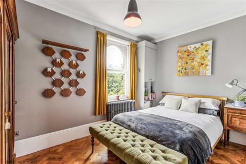 1 bedroom flat for sale, Micheldever Road, London SE12