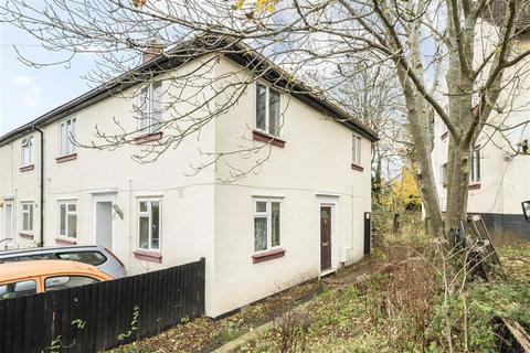 123 Mayeswood Road, London, SE12 9SA
