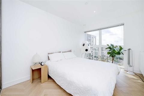 2 bedroom flat for sale, Pegler Square, London SE3