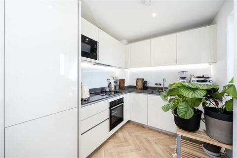 2 bedroom flat for sale, Pegler Square, London SE3