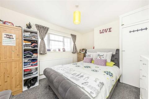 3 bedroom terraced house for sale, Sidcup Road, London SE12