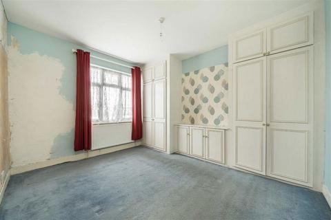 44 Dallinger Road, London, SE12 0TL