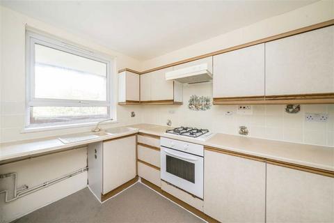 1 bedroom flat for sale, Taunton Road, London SE12