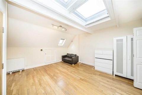 Studio for sale, Luffman Road, London SE12