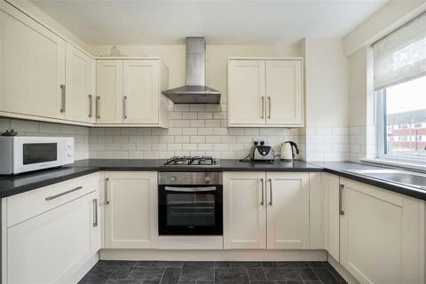 2 bedroom maisonette for sale, Dorville Road, London SE12