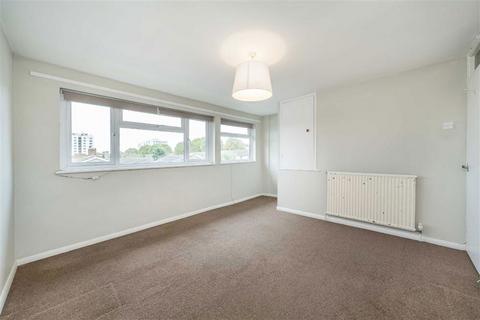 2 bedroom maisonette for sale, Dorville Road, London SE12