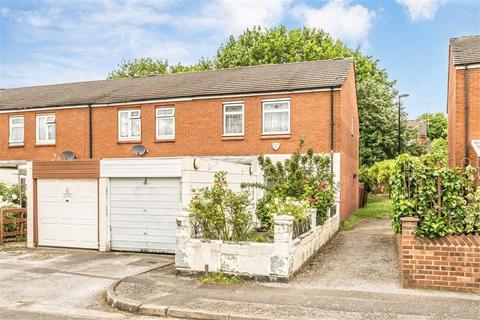 4 bedroom terraced house for sale, Wimborne Close, London SE12