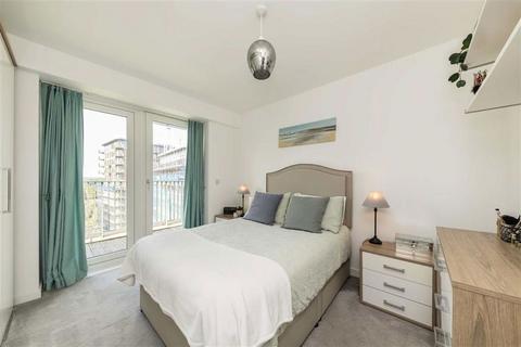 2 bedroom flat for sale, Ottley Drive, London SE3