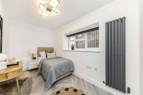 3 bedroom flat for sale, Northbrook Road, London SE13