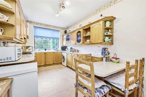 3 bedroom house for sale, Baring Road, London SE12