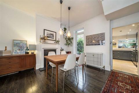 4 bedroom terraced house for sale, Leahurst Road, London SE13