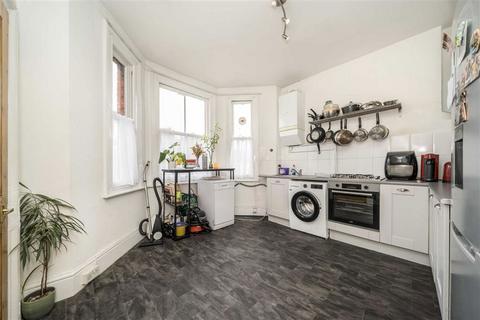 1 bedroom flat to rent, Lee High Road, London SE12