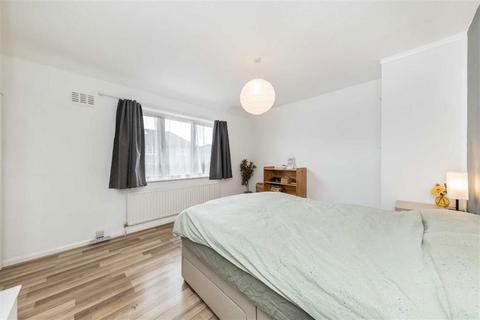 2 bedroom house for sale, Harting Road, London SE9