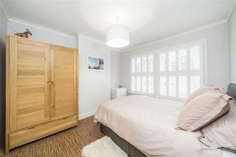 21 Elthruda Road, London, SE13 6SW