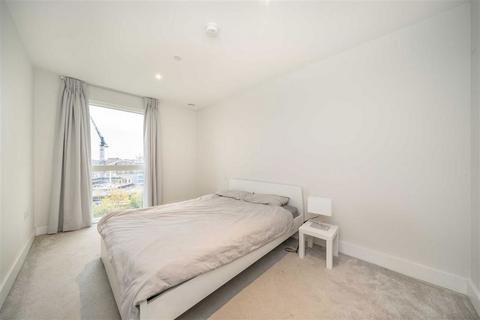 2 bedroom flat for sale, Kidbrooke Park Road, London SE3