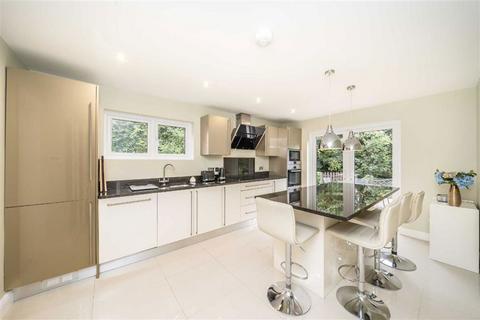 5 bedroom house to rent, Highgrove Close, Chislehurst BR7