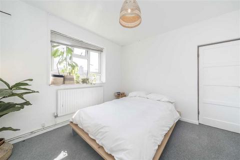 2 bedroom flat for sale, Redcross Way, London SE1