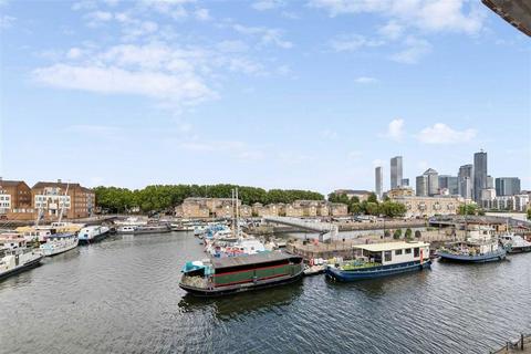 Flat 7, 3 Rainbow Quay, London, SE16 7UF