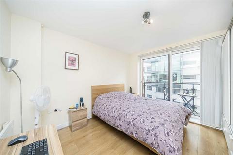 2 bedroom flat for sale, Long Lane, London SE1