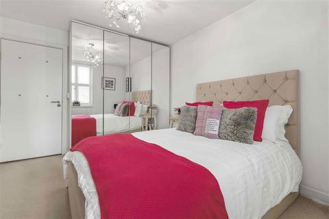 2 bedroom flat for sale, Marine Street, London SE16