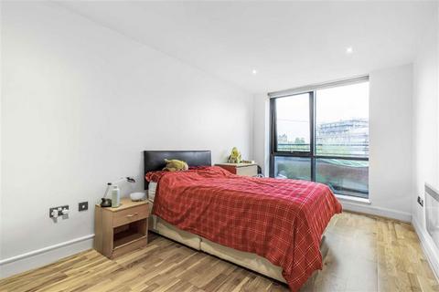 1 bedroom flat for sale, Southwark Bridge Road, London SE1