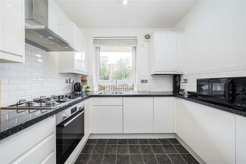 1 bedroom flat for sale, Elim Estate, London SE1