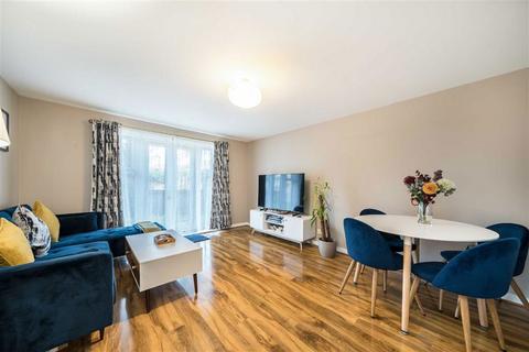 1 bedroom flat for sale, Sherwood Gardens, London SE16