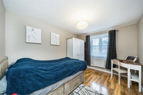 1 bedroom flat for sale, Sherwood Gardens, London SE16